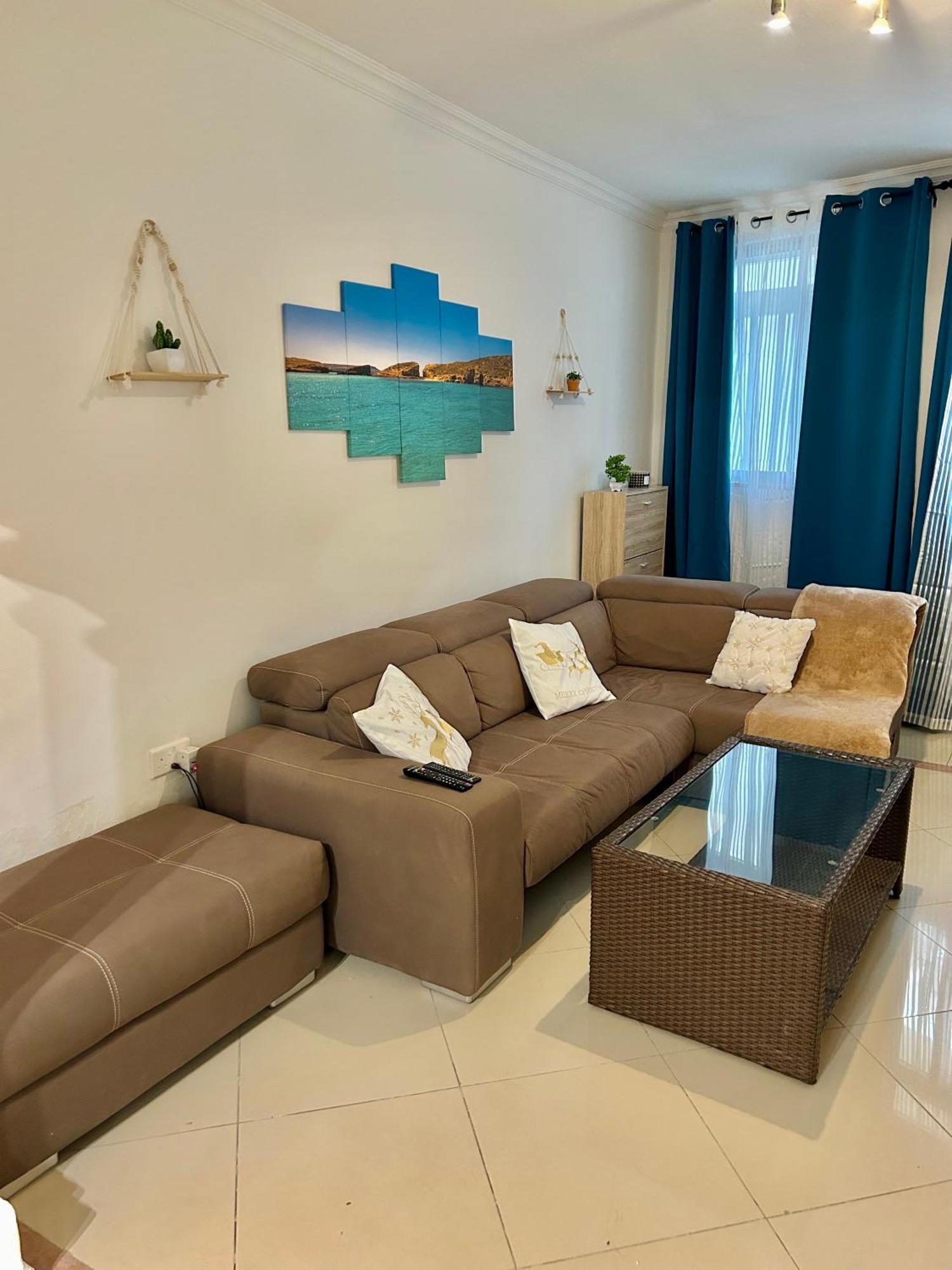 Beach Front 3-Bedroom Holiday Home Mellieha Exterior photo